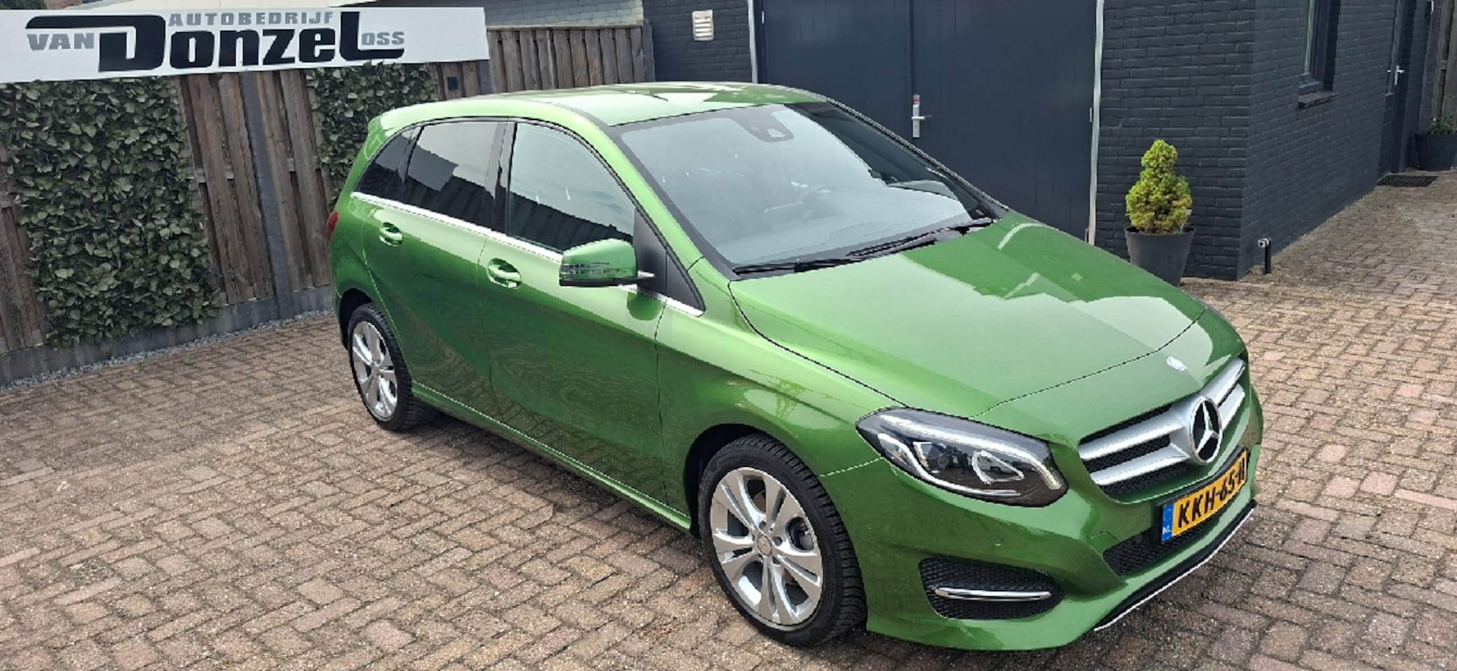 Mercedes-Benz B-klasse - 200 Prestige AUTOMAAT - AutoWereld.nl