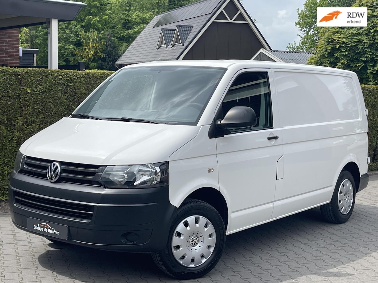 Volkswagen Transporter - 2.0 TDI L1H1 | TREKHAAK | LAADVLOER | NAVIGATIE | BLUETOOTH - AutoWereld.nl