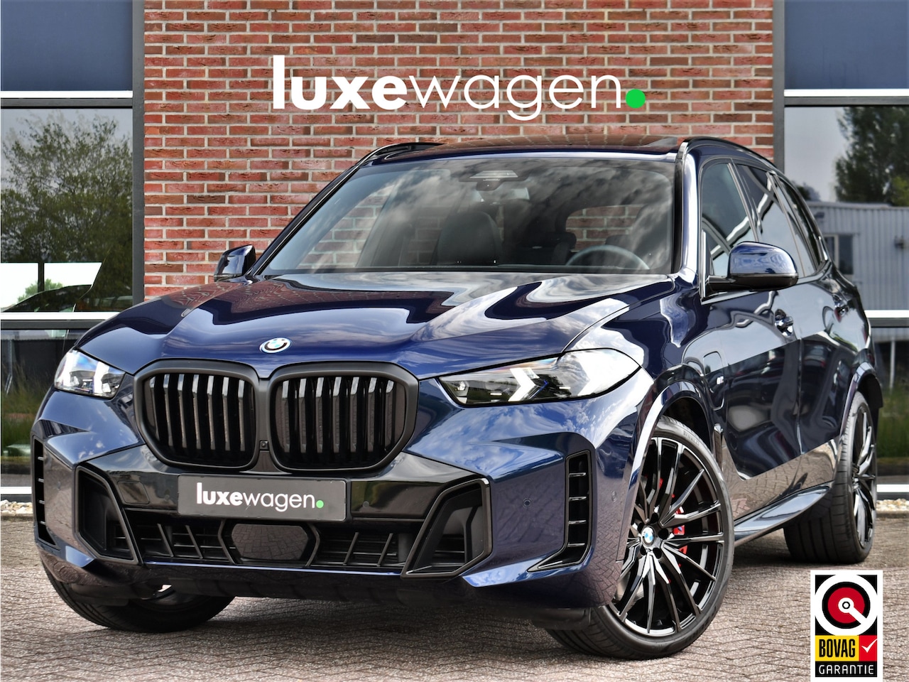 BMW X5 - xDrive50e Skylounge ACC Trekh B&W Massage Ventilatie Alcantara 22inch - AutoWereld.nl