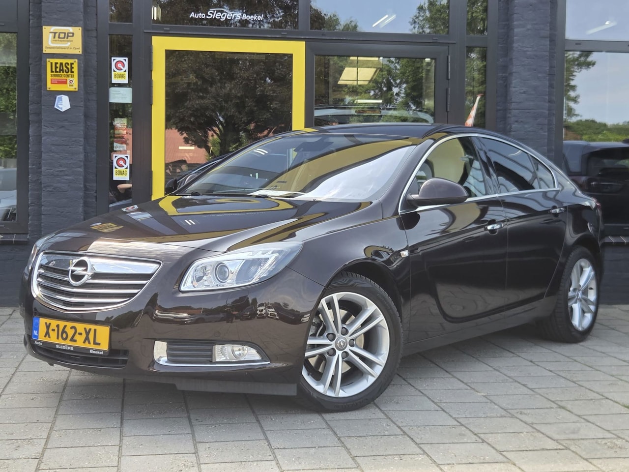 Opel Insignia - 1.6 T Cosmo limousine hb | Stoelverwarming | Apple Car | Android Auto | Full Map Navi | Le - AutoWereld.nl