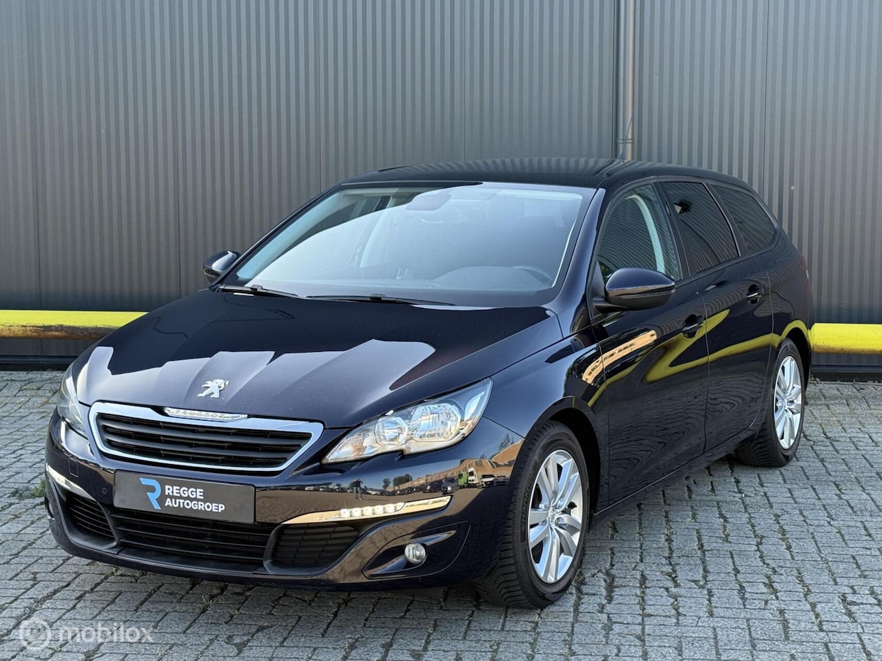 Peugeot 308 SW - 1.6 BlueHDI Blue Lease Executive EXPORTPRIJS - AutoWereld.nl