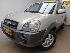 Hyundai Tucson - 2.7i V6 4WD Style AUTOMAAT AIRCO NIEUWE APK