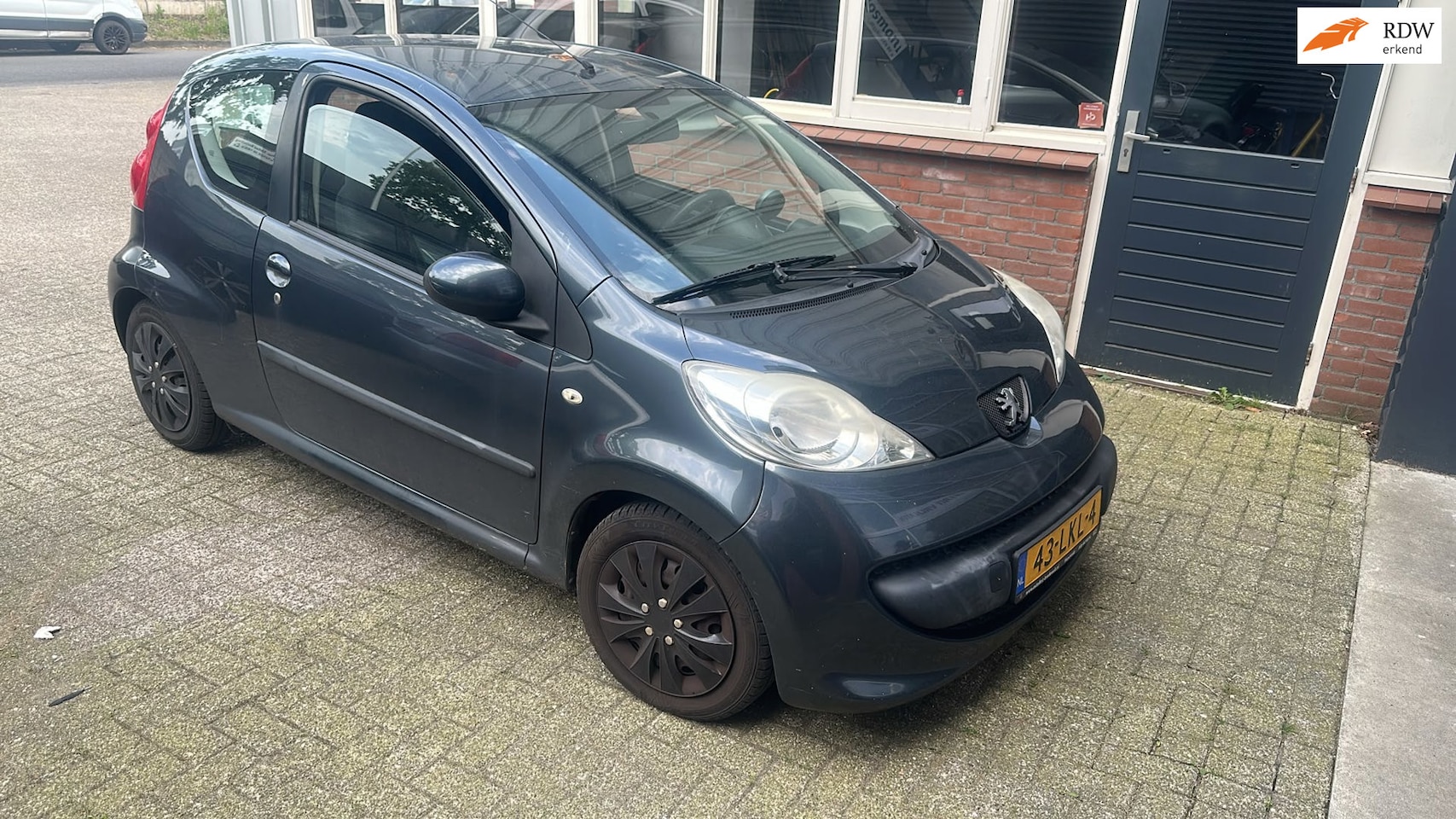 Peugeot 107 - 1.0-12V XR 1.0-12V XR - AutoWereld.nl