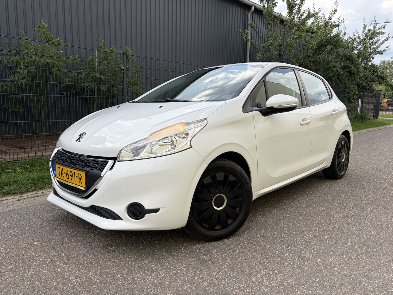Peugeot 208 - 1.0 VTi Active / NAVI / 5-DEURS / AIRCO / 135dkm! - AutoWereld.nl