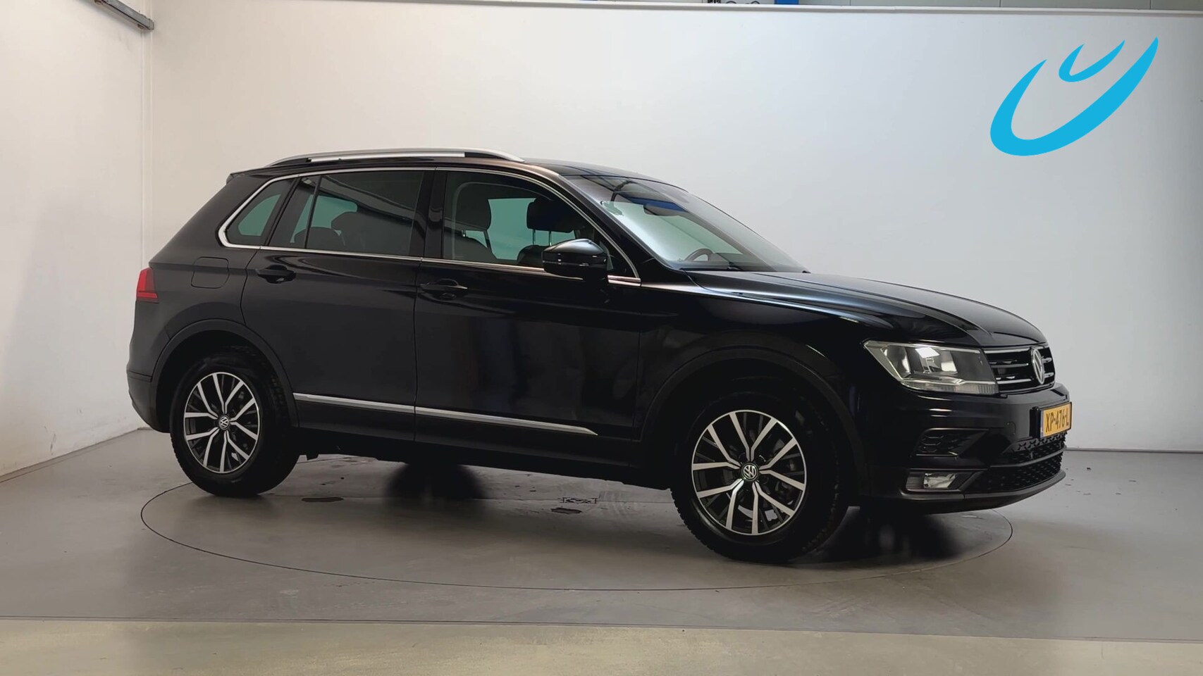 Volkswagen Tiguan - 1.5 TSI Comfortline Business Stoelverwarming Parkeersensoren App-Connect Navigatie - AutoWereld.nl