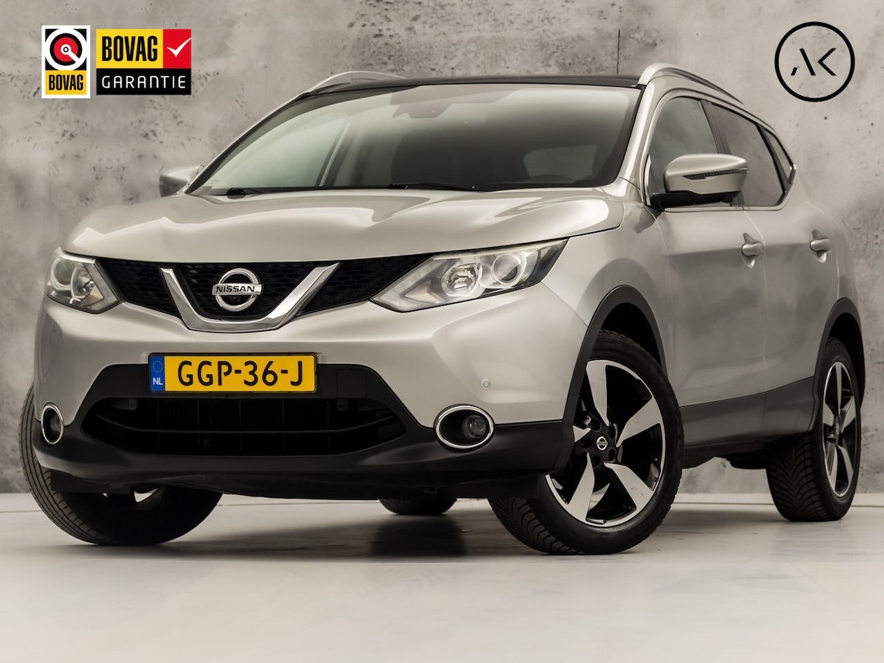 Nissan Qashqai - 1.2 Sport (PANORAMADAK, NAVIGATIE, CLIMATE, 360 CAMERA, SPORTSTOELEN, GETINT GLAS, CRUISE, - AutoWereld.nl