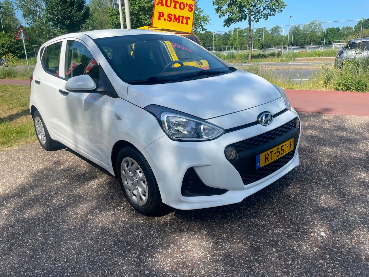 Hyundai i10 - 1.0i i-Motion Comfort AIRCO ELECTR RAMEN - AutoWereld.nl