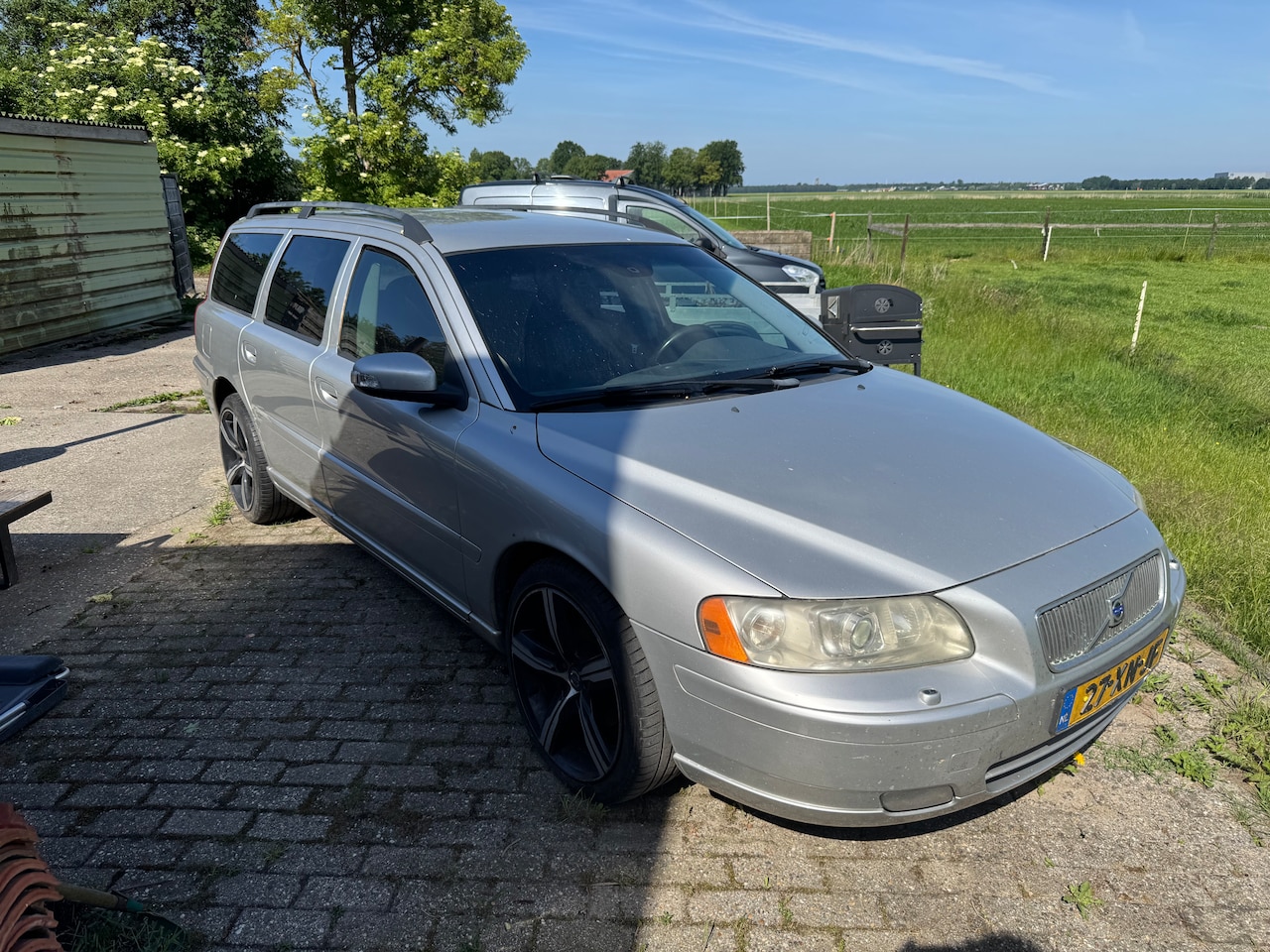 Volvo V70 - 2.4 D5 Edition Luxe uitvoering | APK t/m dec. 2026 - AutoWereld.nl
