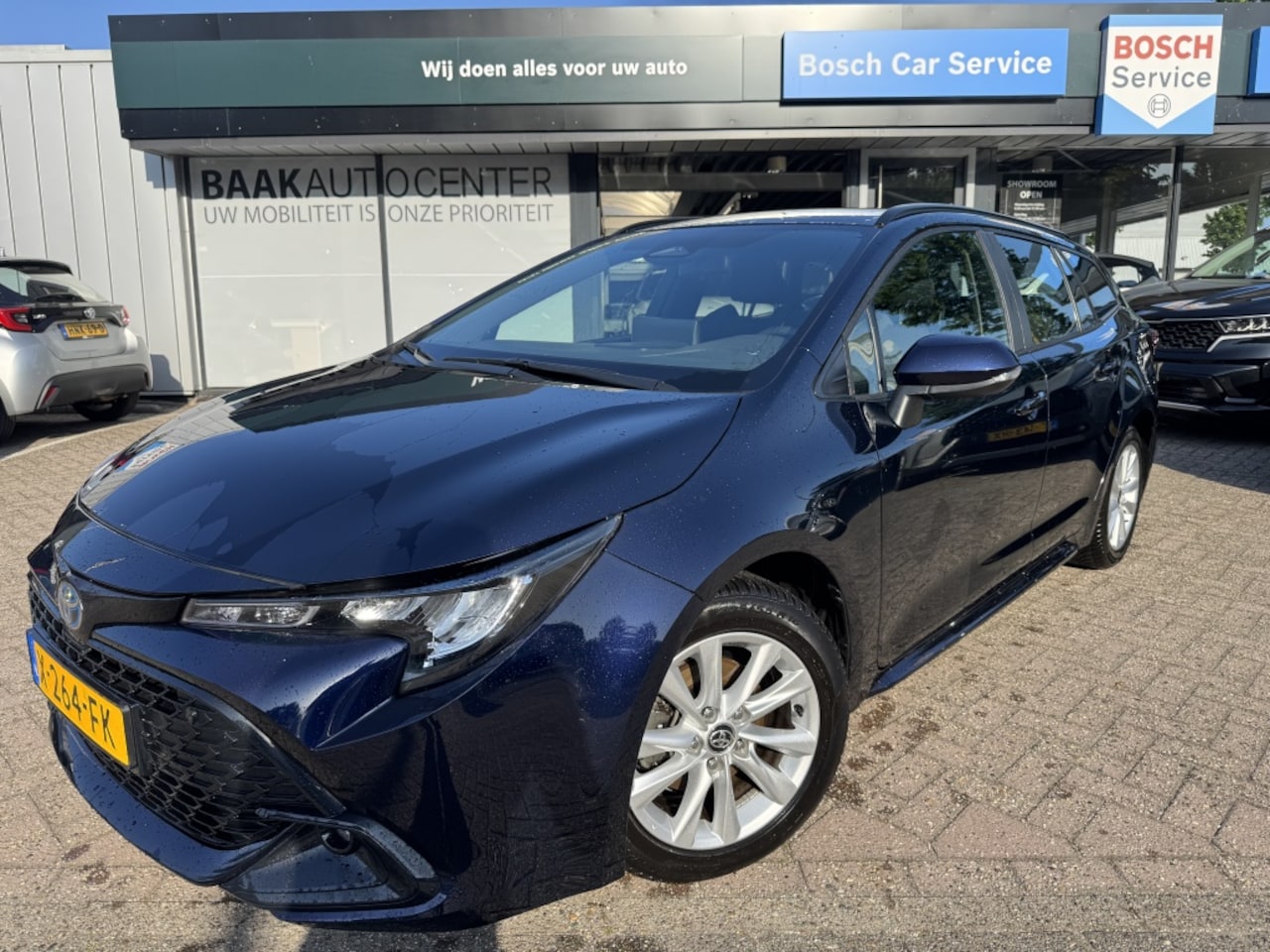 Toyota Corolla Touring Sports - Hybrid 140 Active - AutoWereld.nl