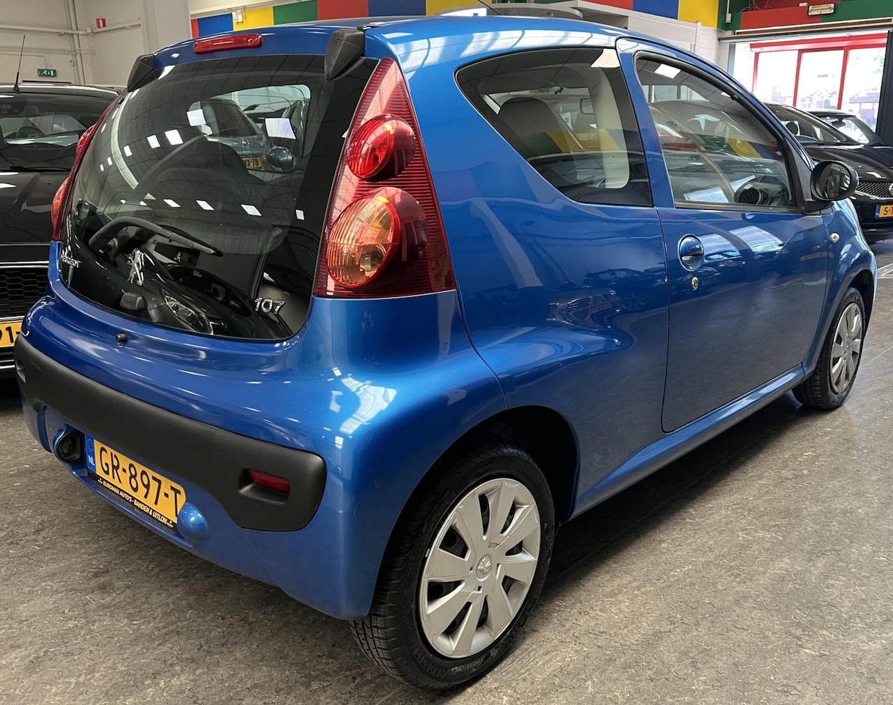 Peugeot 107 - 1.0 Première - elektr ramen - centrale deurvergrendeling. - AutoWereld.nl
