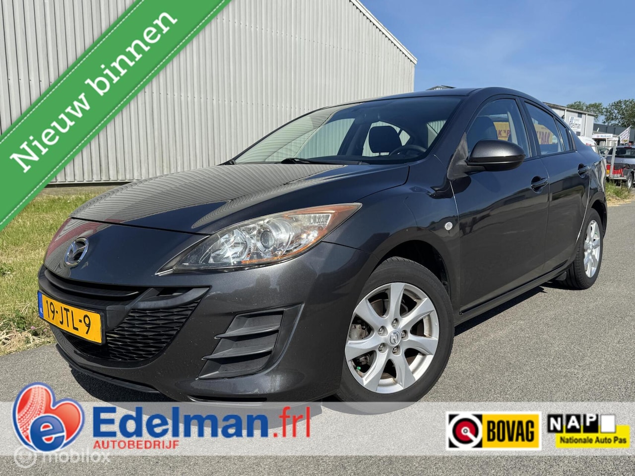 Mazda 3 - 1.6 S | NL Auto N.A.P. | Airco | Sedan - AutoWereld.nl