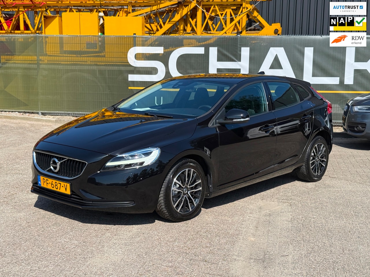 Volvo V40 - 2.0 D2 Nordic+|NAP|Trekhaak|Nette auto|Nieuwe APK - AutoWereld.nl