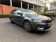 Skoda Octavia Combi - 1.6 TDI Greentech Active Climate Cruise NW APK