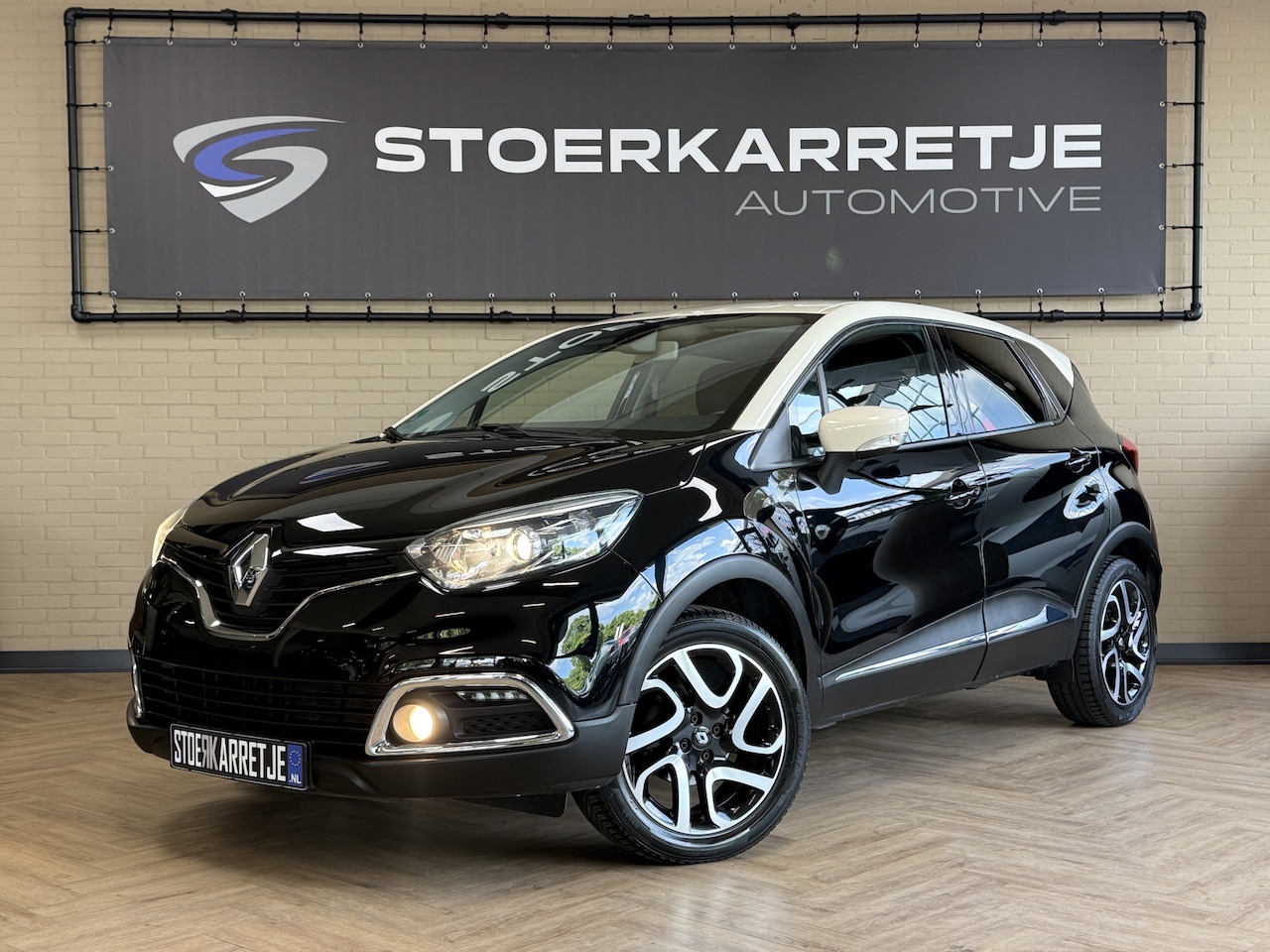 Renault Captur - 0.9 TCe Dynamique Navigatie | Clima | 17" | Cruise control | Bluetooth | Keurig netjes ond - AutoWereld.nl
