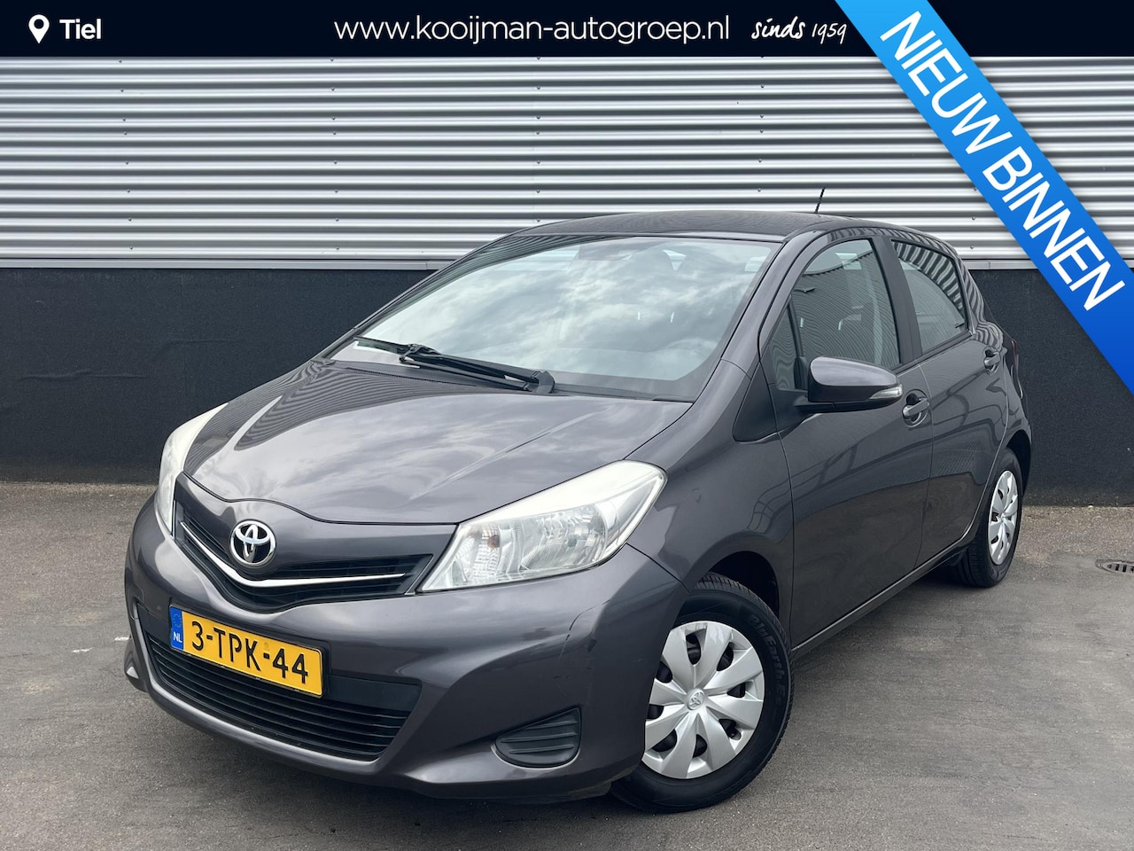 Toyota Yaris - 1.0 VVT-i Now Airco, 5-deurs, 1e eign. NL-auto, metallic lak, Centrale deurvergrendeling - AutoWereld.nl