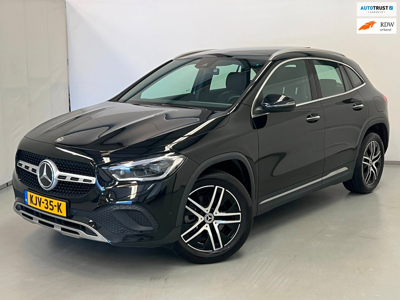 Mercedes-Benz GLA-Klasse - 250e / BTW / Pano / Standkachel / Trekhaak - AutoWereld.nl