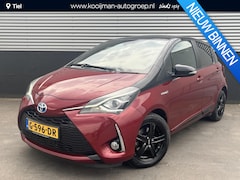 Toyota Yaris - 1.5 Hybrid Bi-Tone Navigatie, Achteruitrijcamera, Privacy glass, LMV, Climate control, Ond