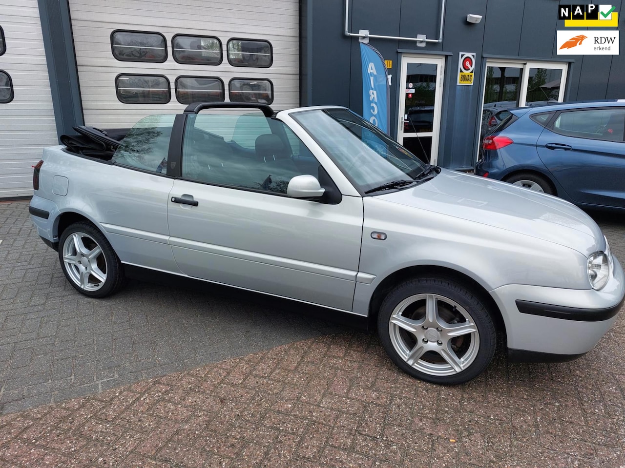 Volkswagen Golf Cabriolet - 1.8 Trendline 1.8 Trendline - AutoWereld.nl