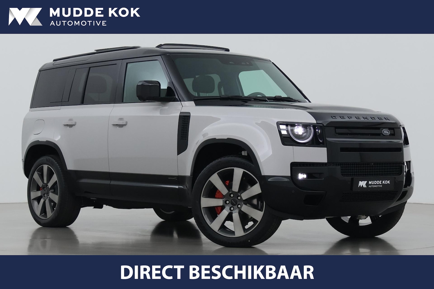 Land Rover Defender 110 - 2.0 P300e X | FACELIFT | ClearSight | Meridian Surround | Trekhaak | Luchtvering | Koelbox - AutoWereld.nl