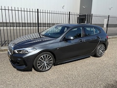 BMW 1-serie - 118i Corporate Executive