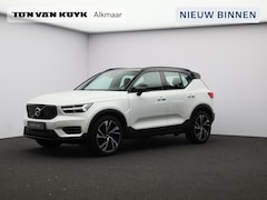 Volvo XC40 - 2.0 T5 AWD R-Design Intro Edition / Trekhaak / Stoel- + stuurwielverwarming / Pilot Assist