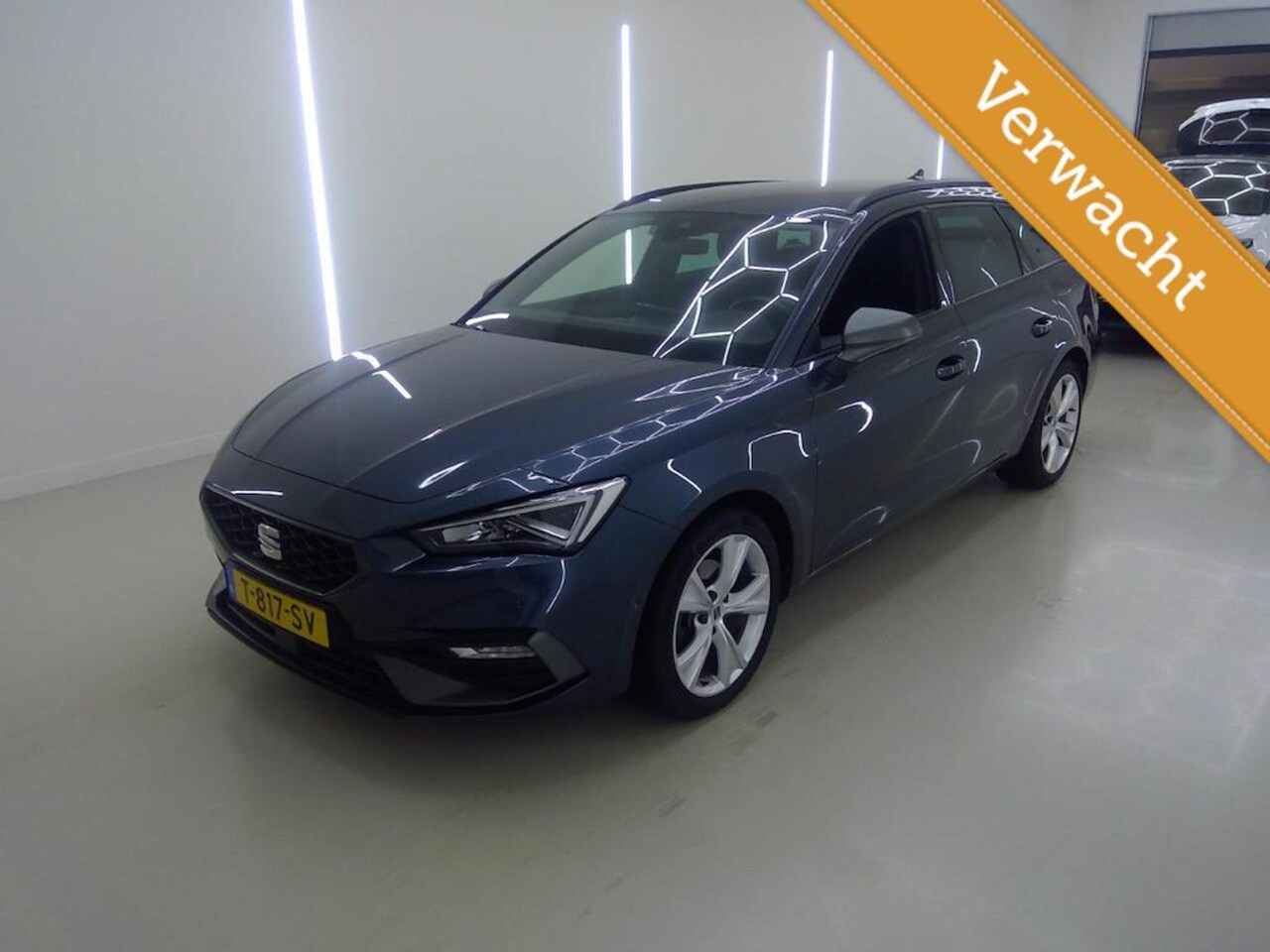 SEAT Leon ST - 1.0 e-TSI 81kW FR Business Intense DSG - AutoWereld.nl