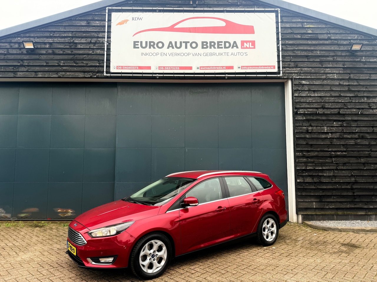 Ford Focus Wagon - 1.5 Titanium Automaat - AutoWereld.nl