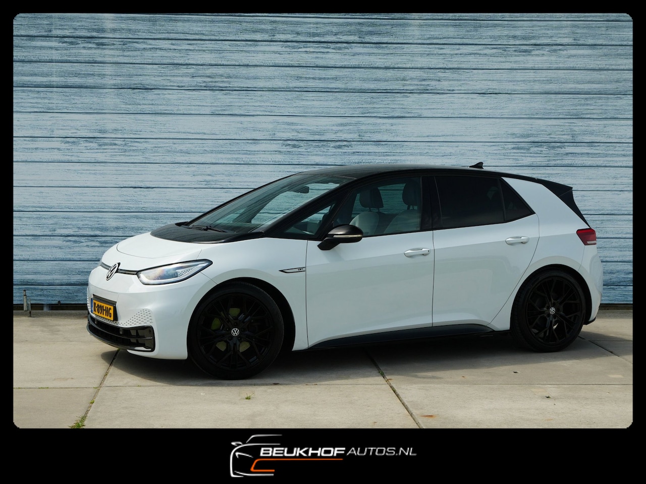 Volkswagen ID.3 - First Plus 58 kWh Trekhaak Nav Soh Cam 91.5% - AutoWereld.nl