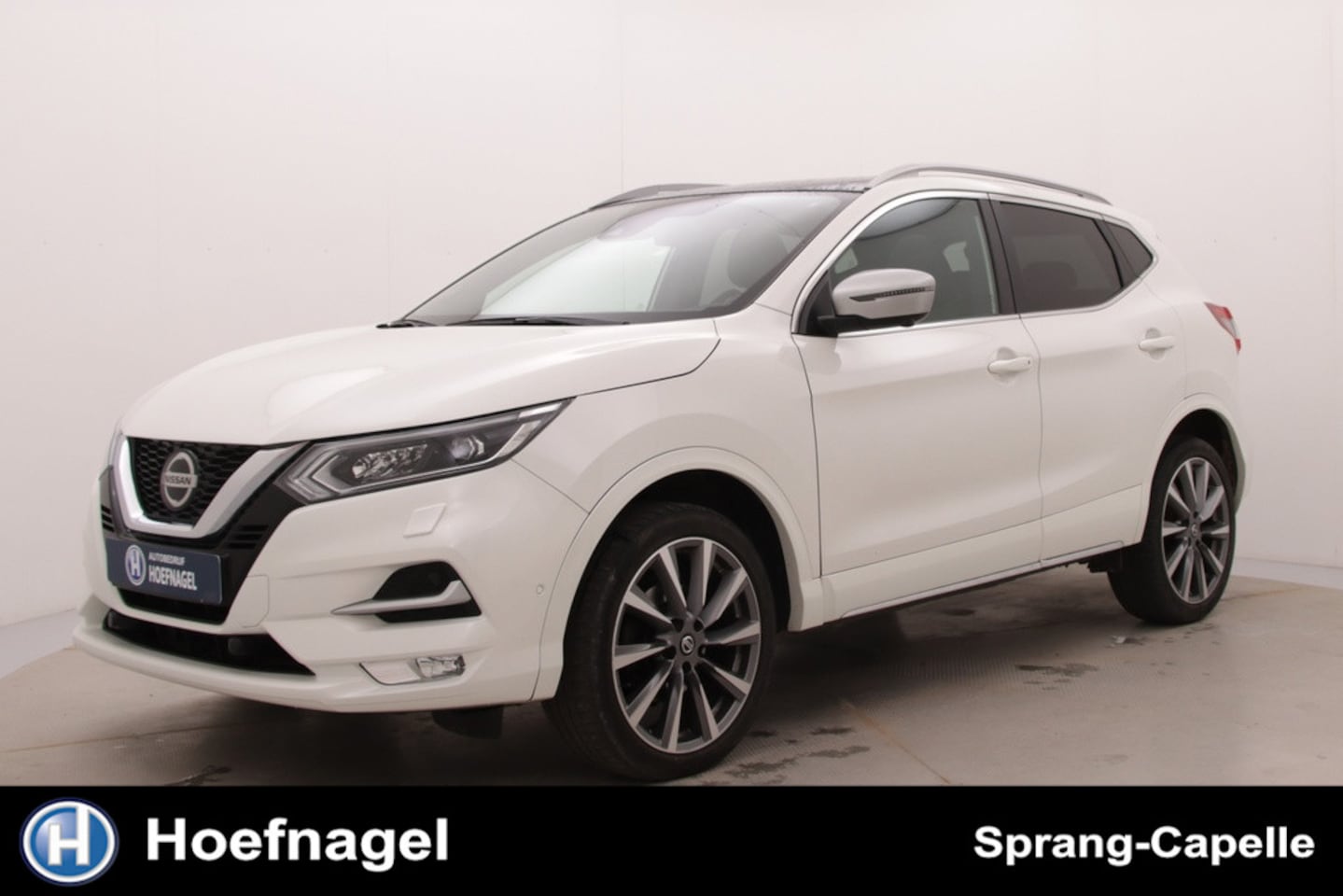 Nissan Qashqai - 1.3 DIG-T Tekna + | Trekhaak | Panodak | Adaptive Cruise | 360 Camera | Stoelverwarming | - AutoWereld.nl