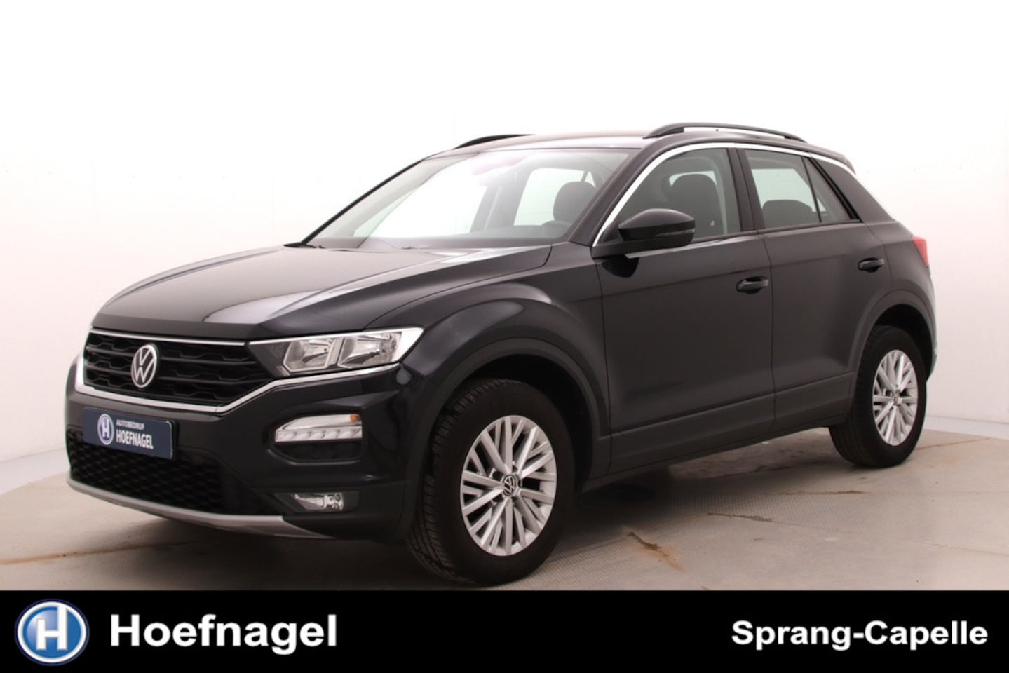 Volkswagen T-Roc - 1.0 TSI Style | Trekhaak | Camera | CarPlay | Adaptive Cruise | Stoelverwarming - AutoWereld.nl