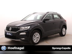 Volkswagen T-Roc - 1.0 TSI Style | Trekhaak | Camera | CarPlay | Adaptive Cruise | Stoelverwarming