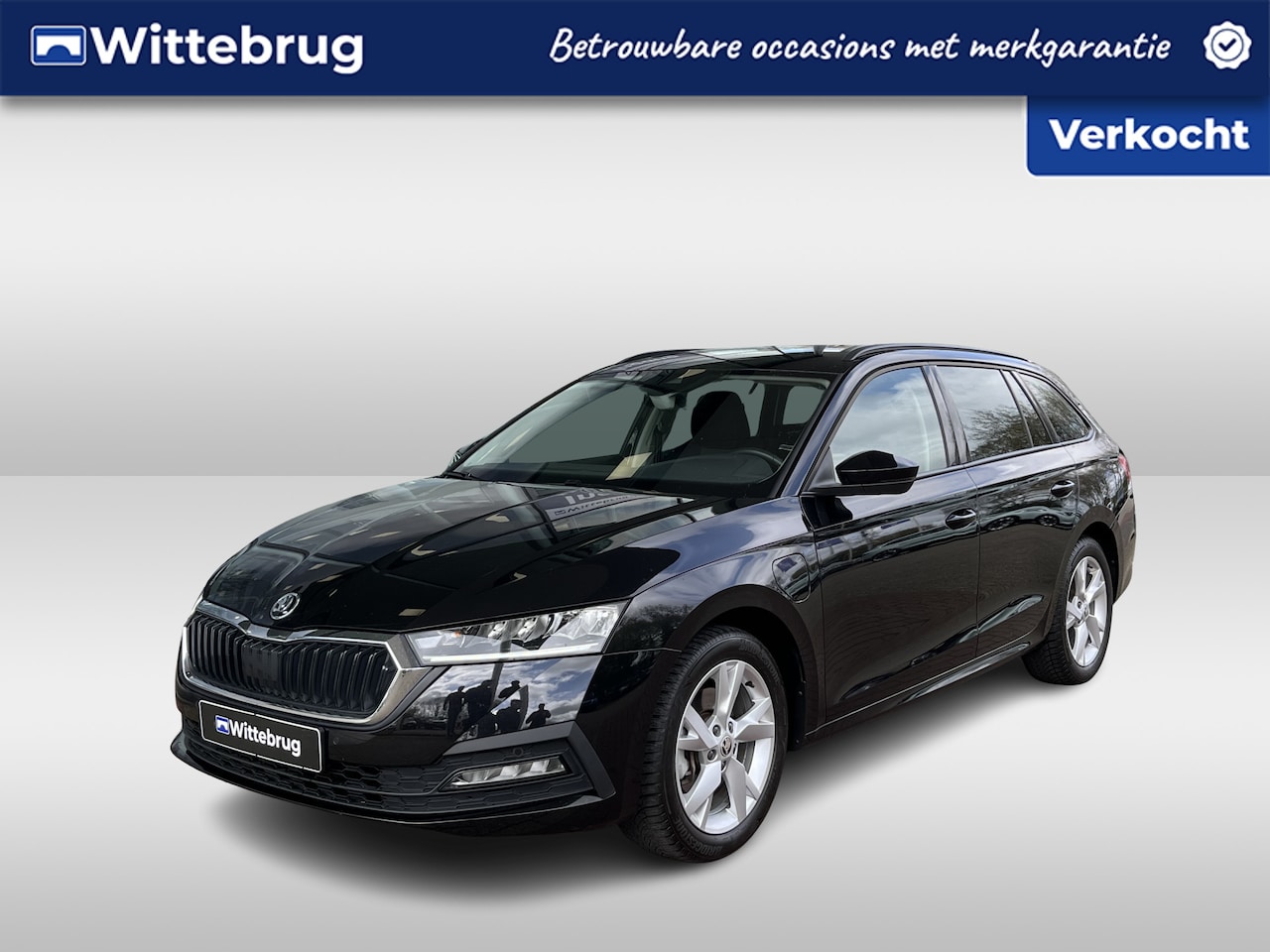 Skoda Octavia Combi - 1.4 TSI DSG iV PHEV Ambition Stoelverwarming voor + achter / Cruise control / Parkeersenso - AutoWereld.nl