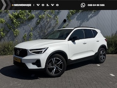 Volvo XC40 - 2.0 B4 Plus Dark | Parkeerverwarming | Panoramadak | 360 Graden Camera | Keyless Entry | E