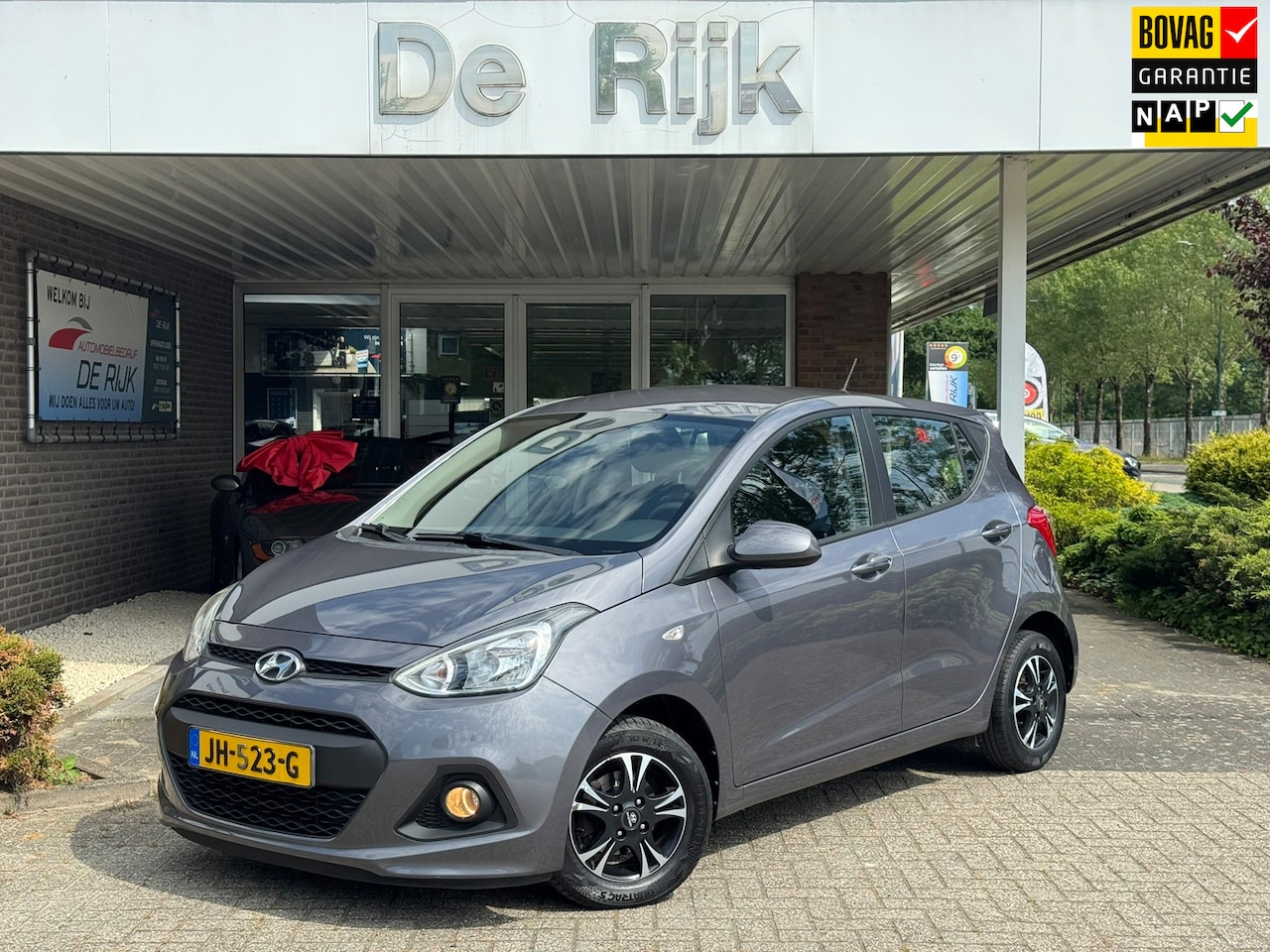 Hyundai i10 - 1.0i i-Motion Comfort | Climate, Cruise, 13'' LMV, Radio CD, El. Ramen| NAP | 2e Eigenaar - AutoWereld.nl