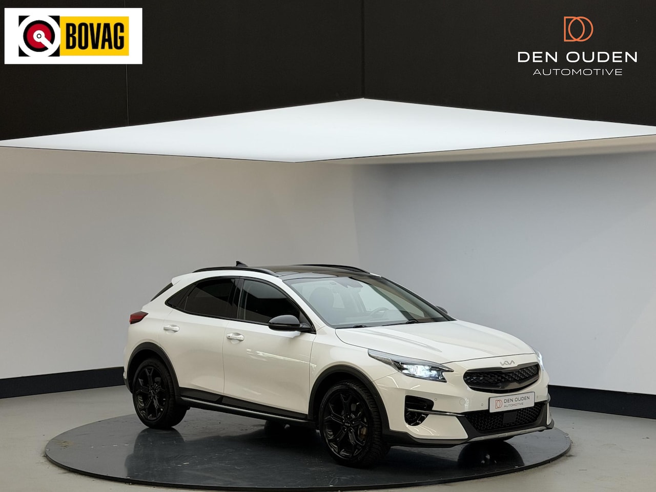 Kia XCeed - 1.6 GDi PHEV ExecutiveLine | Panodak | Leer | Stoel verw/koeling | All weatherbanden - AutoWereld.nl