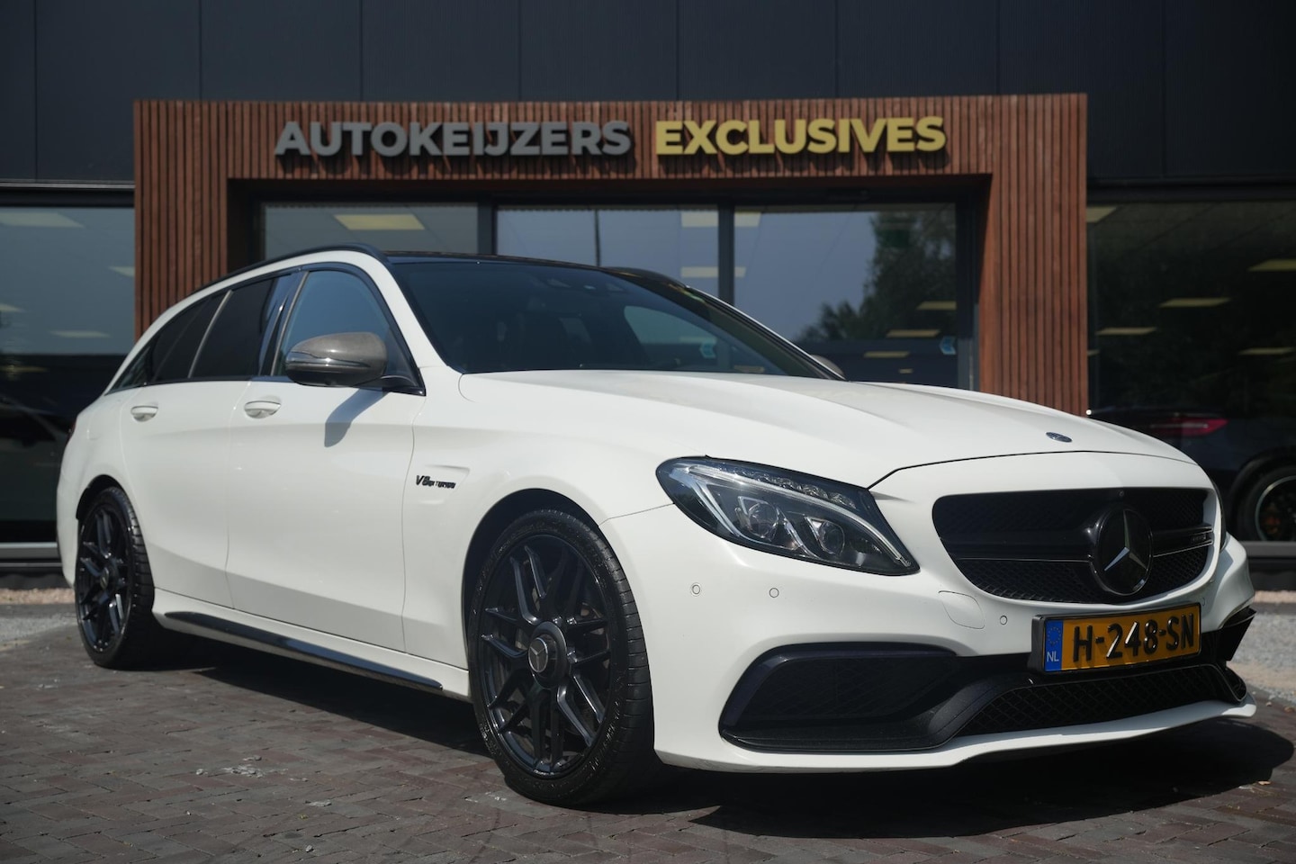 Mercedes-Benz C-klasse Estate - AMG 63 Panoramadak Burmester Sportuitlaat IWC Carbon HeadUp - AutoWereld.nl
