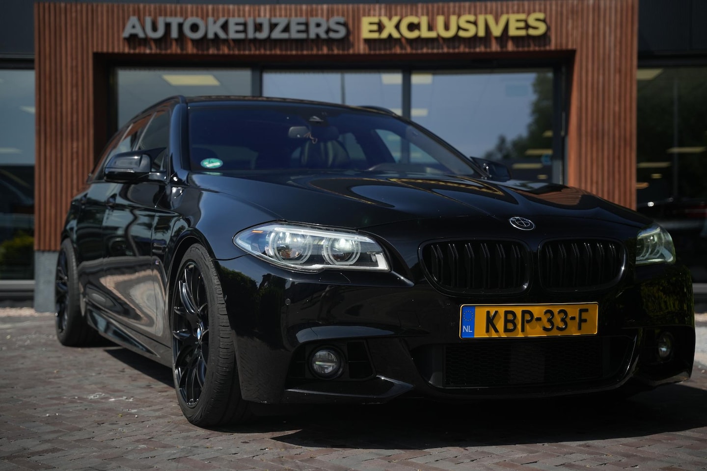 BMW 5-serie Touring - 535xd High Executive Panoramadak M550 Look Leer Virtual Dash HeadUp - AutoWereld.nl