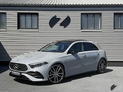 Mercedes-Benz A-klasse - 200 AMG |Pano|Trekhaak|Camera|