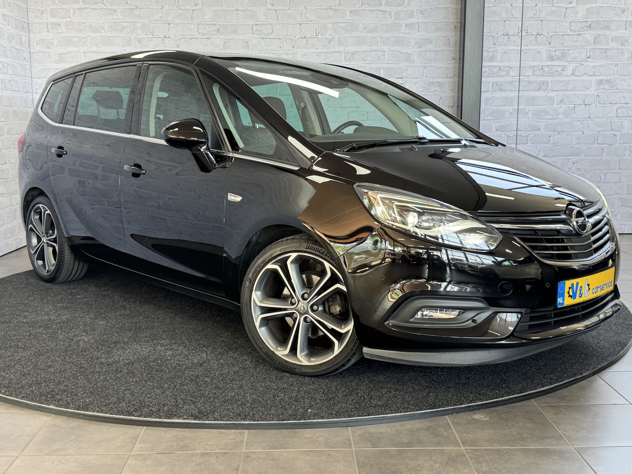 Opel Zafira - 1.4 Turbo Business Executive 7p. Pano Trekhaak ACC Leder - AutoWereld.nl