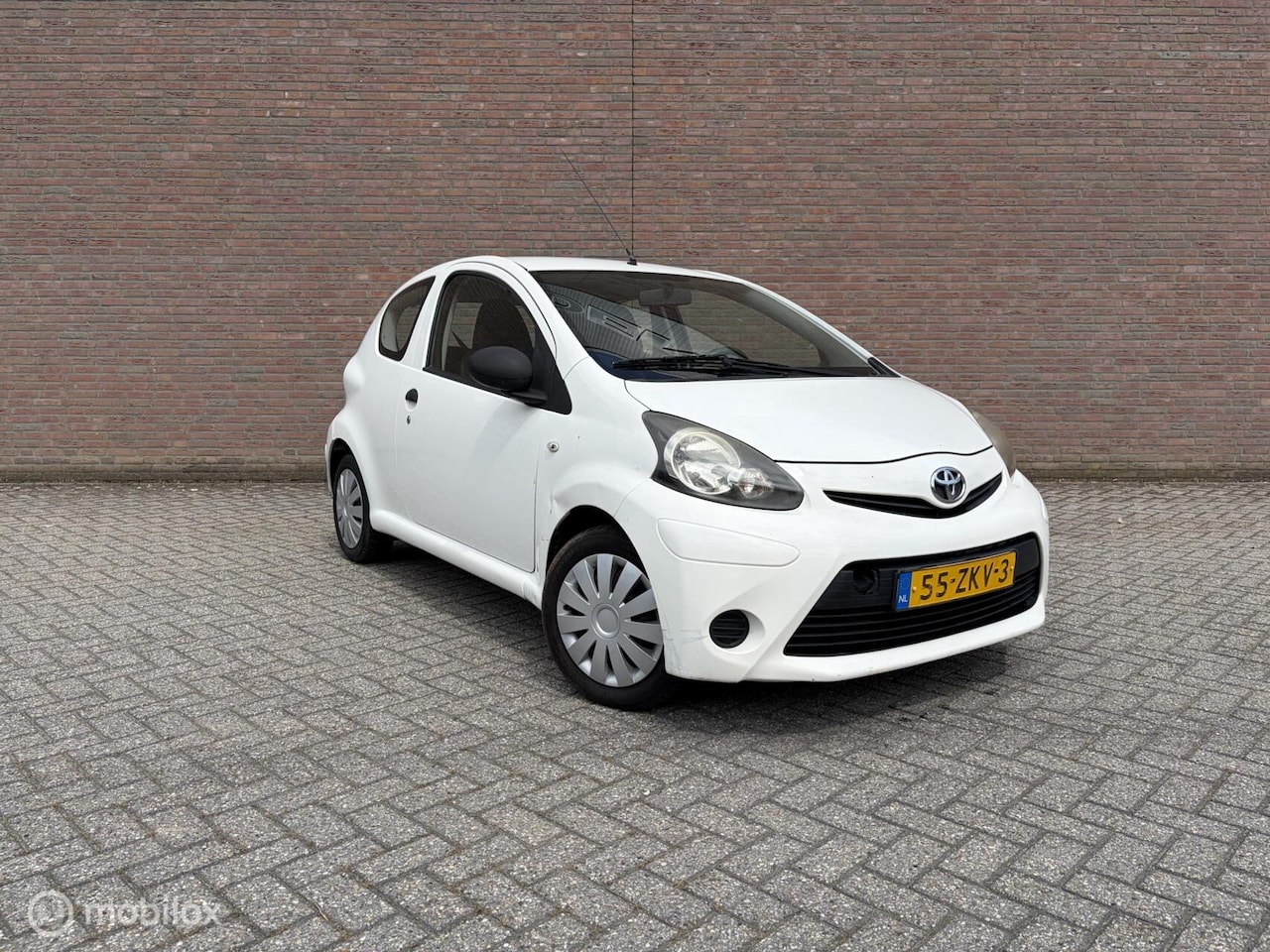 Toyota Aygo - 1.0 VVT-i Access NAP / APK - AutoWereld.nl