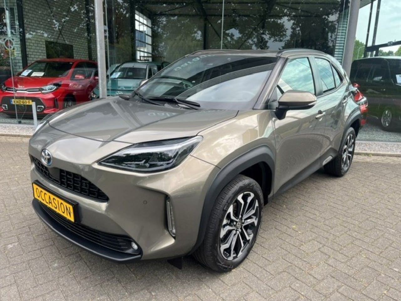 Toyota Yaris Cross - 1.5 HYBRID DYNAMIC CAMERA CARPLAY STOELVERWARMING - AutoWereld.nl