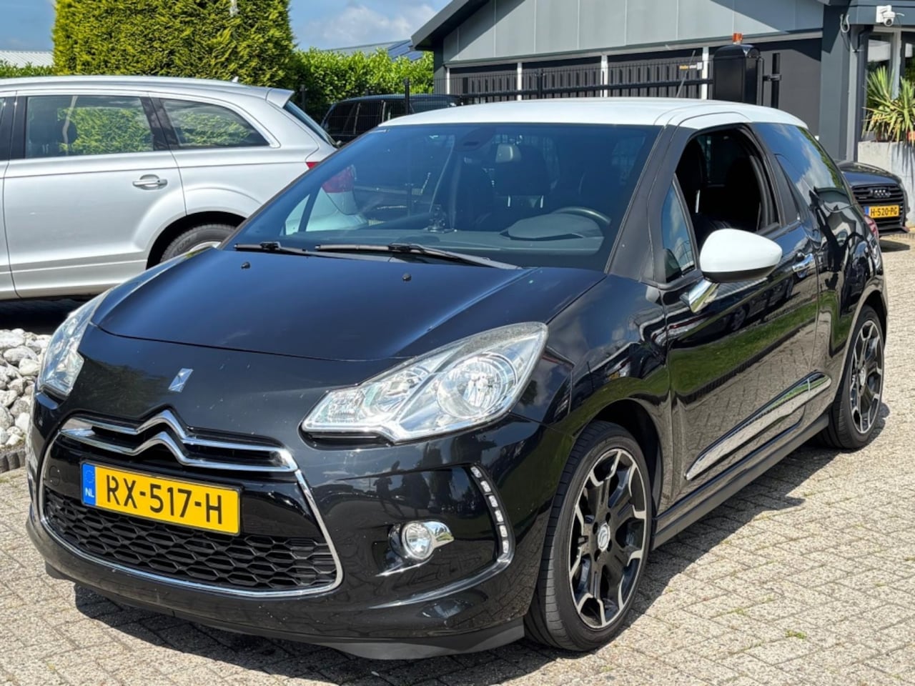 Citroën DS3 - 1.6 So Chic Zwart Sportvelgen 2012 Wit Dak - AutoWereld.nl