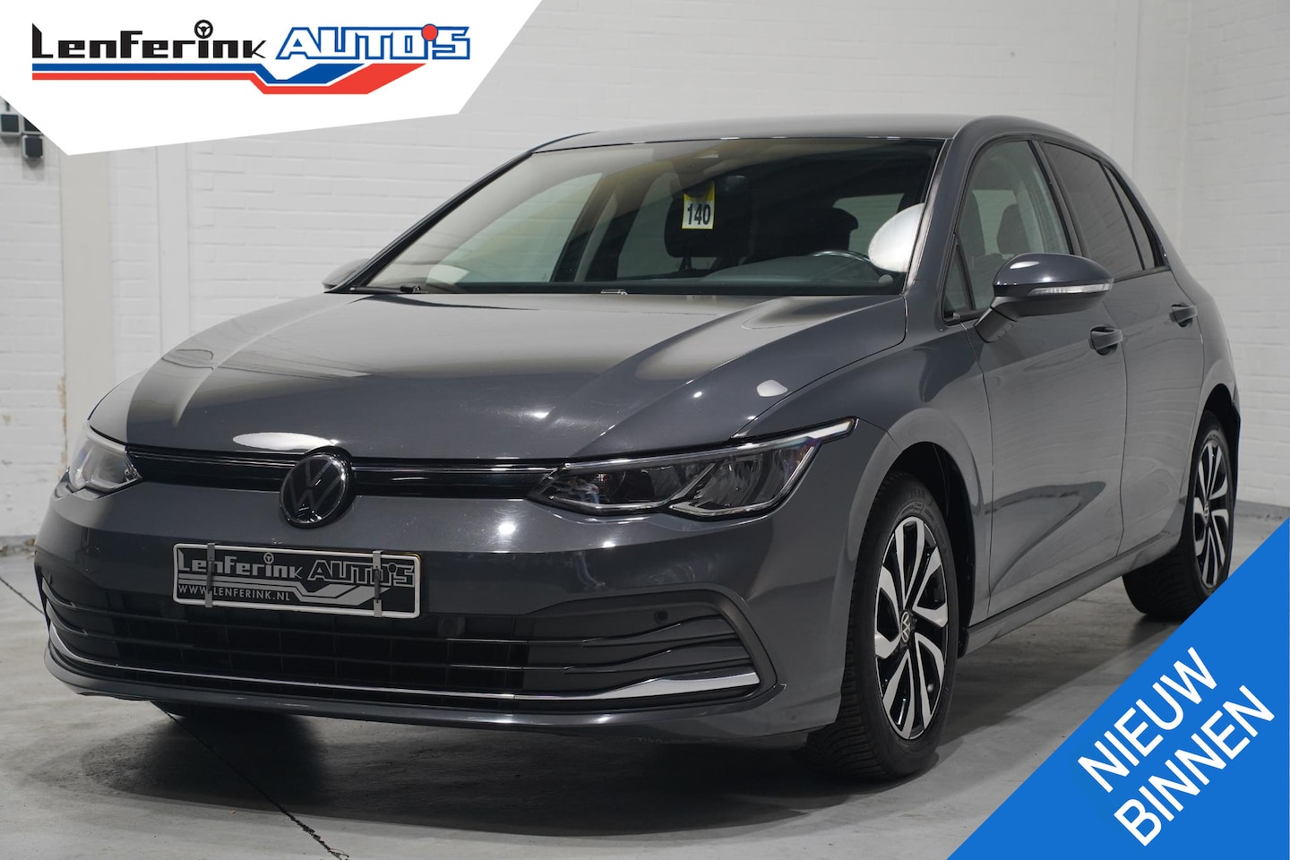 Volkswagen Golf - 2.0 TDI Life Navi PDC v+a Stoel-/stuurverwarming Apple Carplay Adaptive cruise - AutoWereld.nl