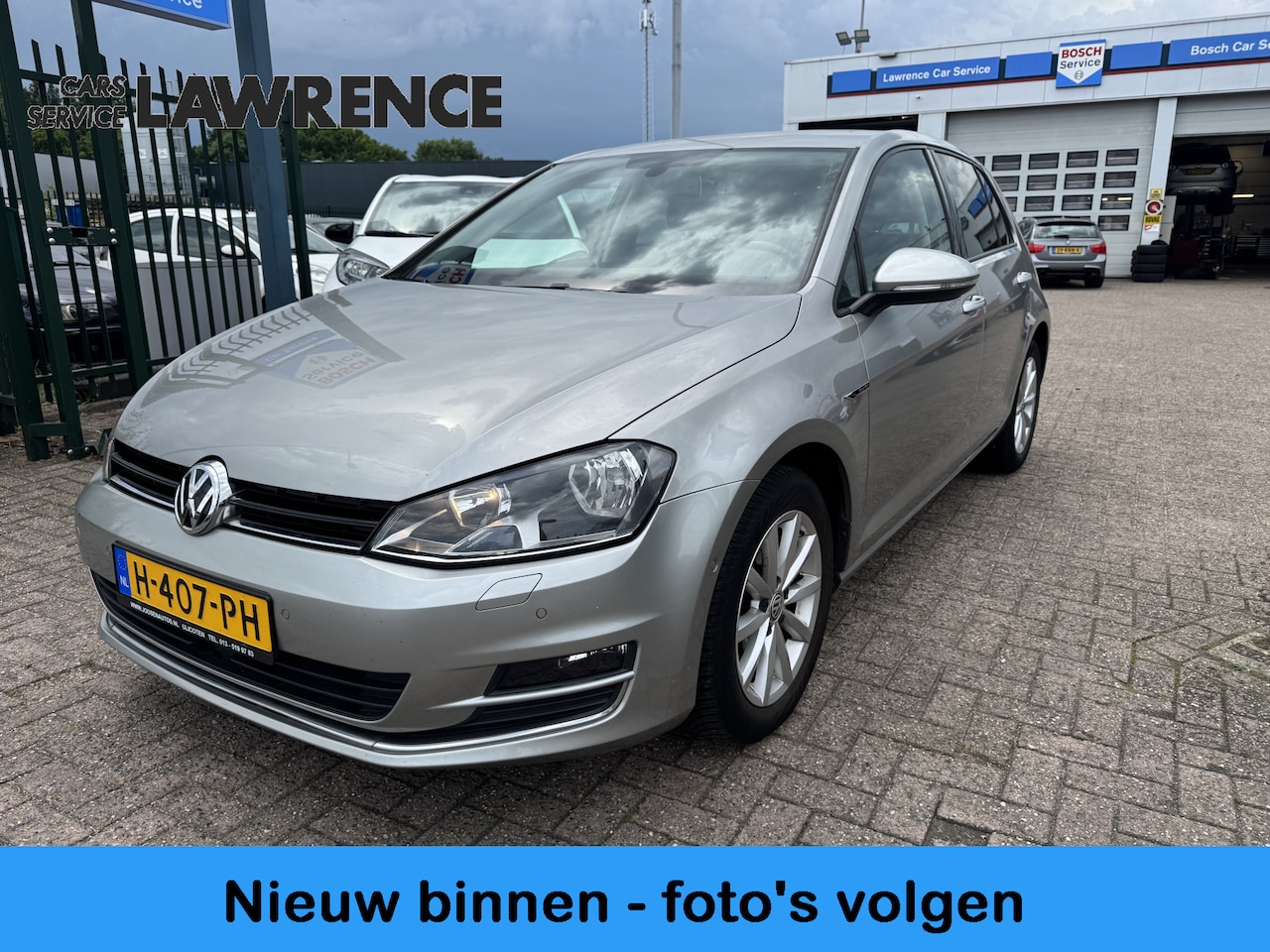 Volkswagen Golf - 1.2 TSI Business Lounge Connected | Automaat | Trekhaak | ACC Adaptief cruise | % Bovag Oc - AutoWereld.nl