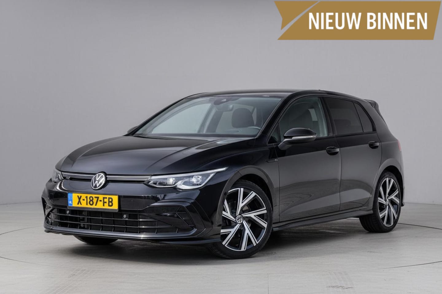 Volkswagen Golf - 1.5 eTSI R-Line Harman/Kardon|Winterpack|Camera|ACC|Carplay|iQ-Led-matrix - AutoWereld.nl
