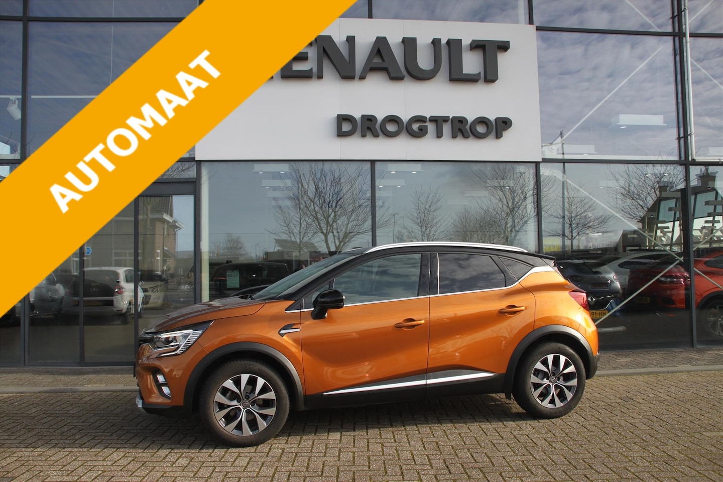 Renault Captur - 130PK-INTENS-81DKM-NAVI-BOSE-CAMERA-STOELVERW- - AutoWereld.nl