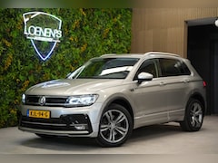 Volkswagen Tiguan - 2.0 TSI 4Motion R-Line / Trekhaak / CarPlay / ACC /
