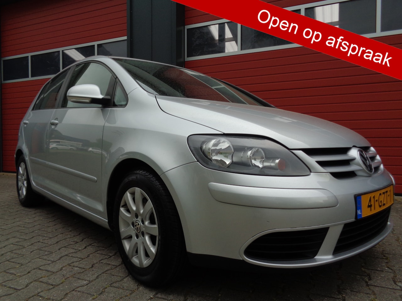 Volkswagen Golf Plus - 1.4 TSI Comfortline 122PK Clima Cruise LMV 6-BAK Trekhaak NL-Auto - AutoWereld.nl
