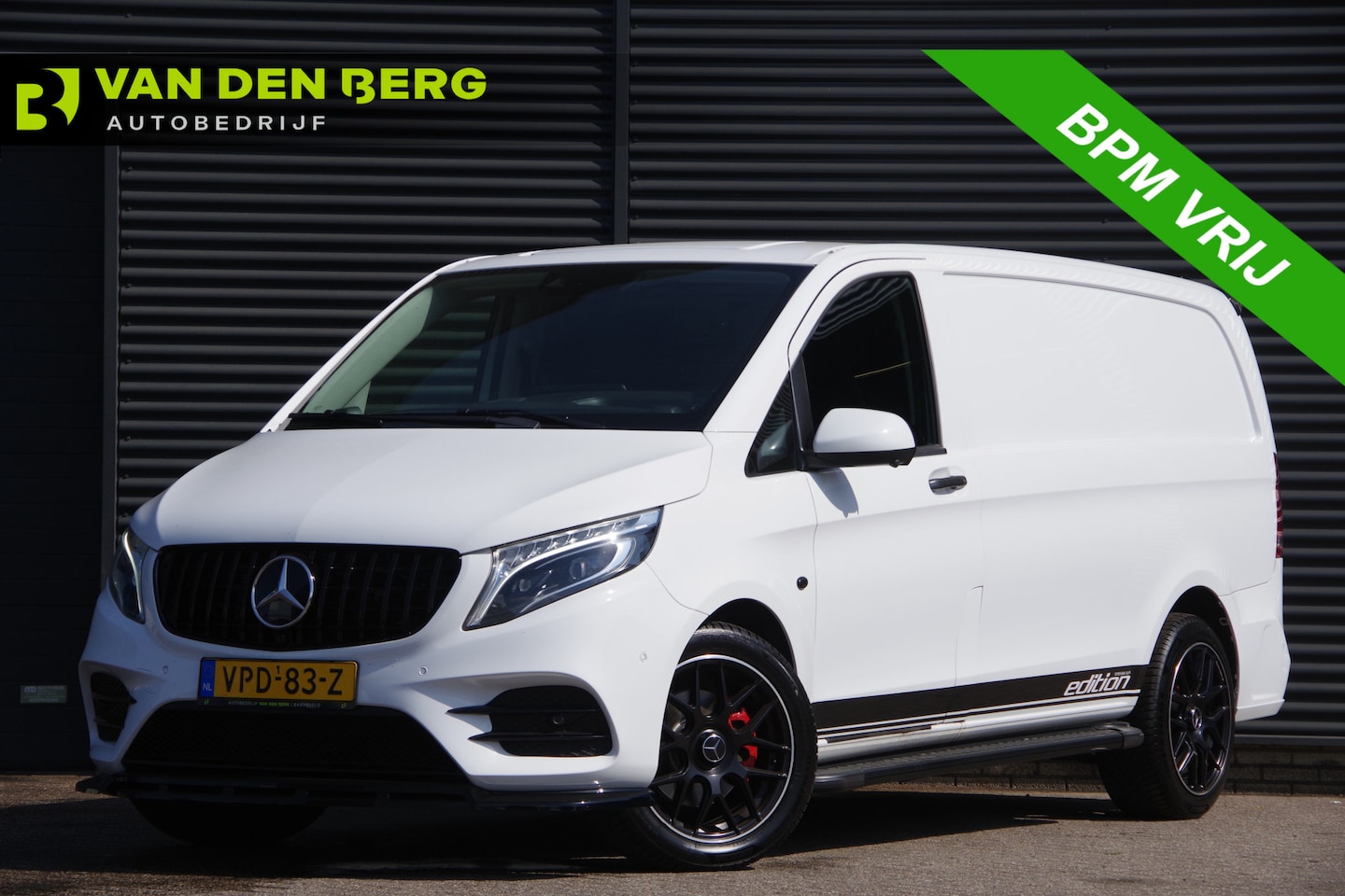 Mercedes-Benz Vito - 116 CDI 4X4 L2 AMG EDITION! AUT. LED, TREKHAAK, 360 CAMERA, DIGITAAL COCKPIT, NAVI, CRUISE - AutoWereld.nl