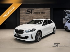 BMW 1-serie - M135i xDrive|Harman|HUP|Memory|Leder|Virtual